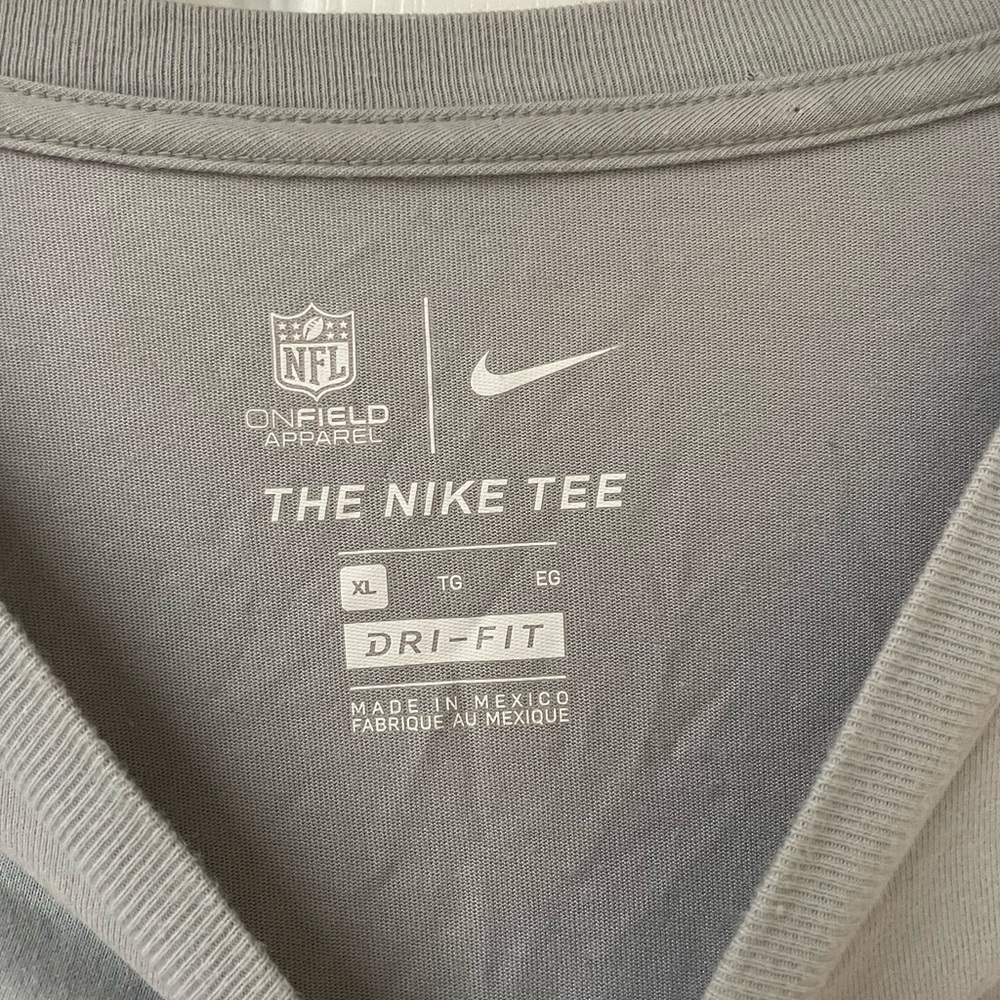 Philadelphia Eagles Nike long sleeve t shirt men’s size XL - Picture 2 of 6